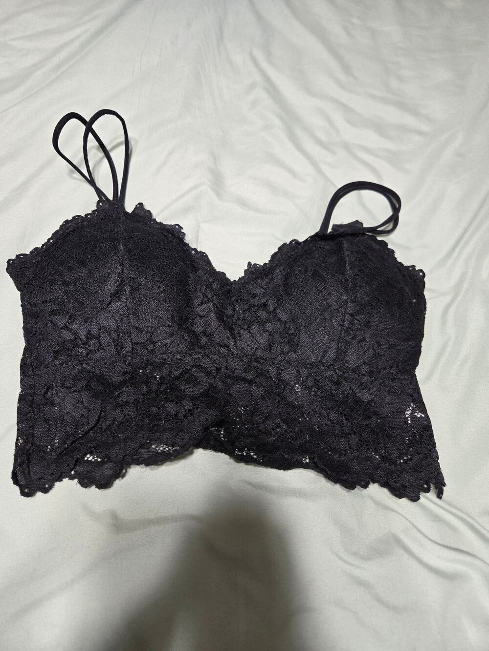 Unknown brand small women's black lace Bralette